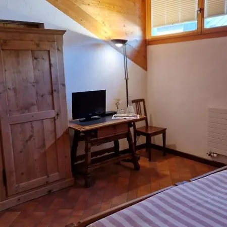 Bed & Breakfast Weisses Kreuz - Crusch Alva Samedan