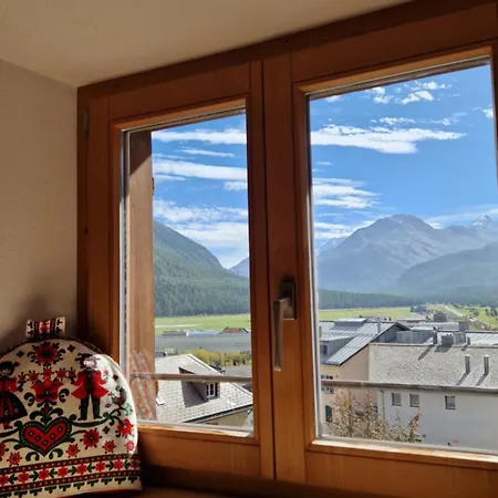 Bed & Breakfast Weisses Kreuz - Crusch Alva Samedan