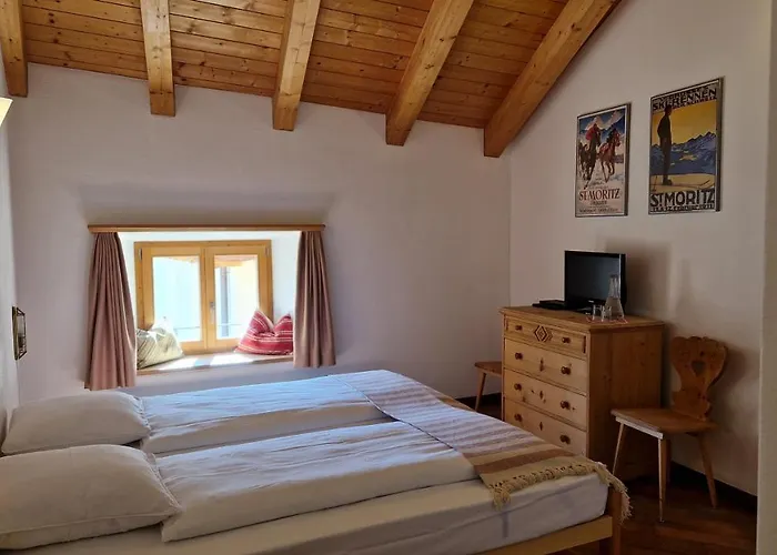 Bed & Breakfast Weisses Kreuz - Crusch Alva *