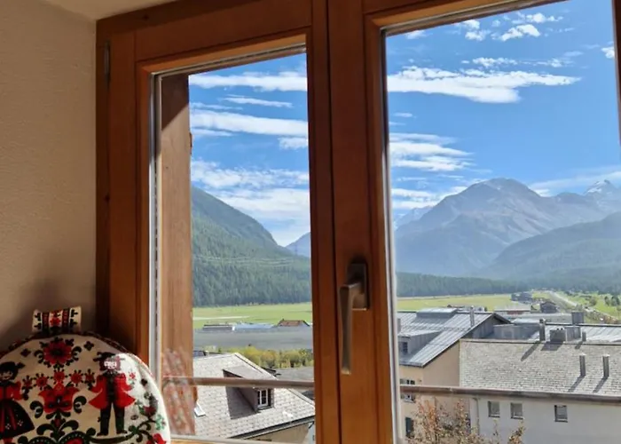 Bed and breakfast Weisses Kreuz - Crusch Alva Samedan