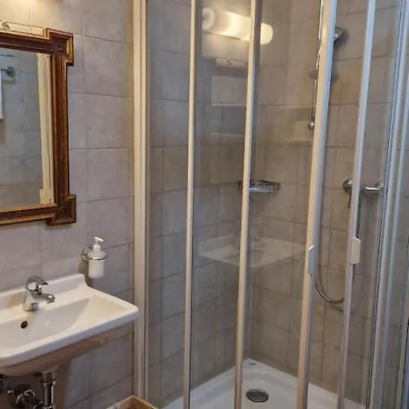 Bed & Breakfast Weisses Kreuz - Crusch Alva *