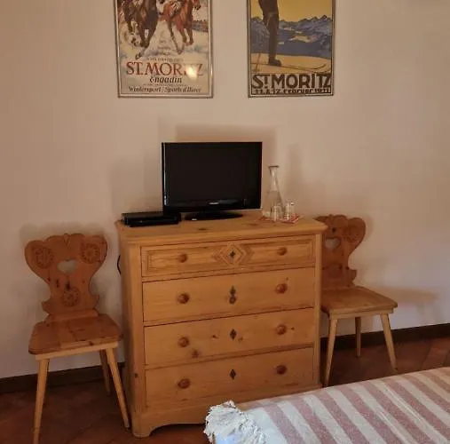 Bed & Breakfast Weisses Kreuz - Crusch Alva Samedan