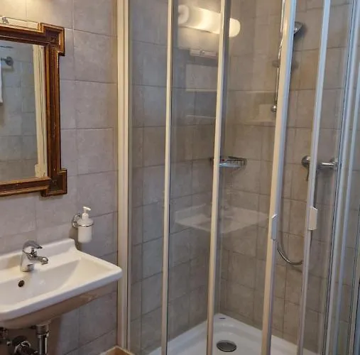 Bed & Breakfast Weisses Kreuz - Crusch Alva *